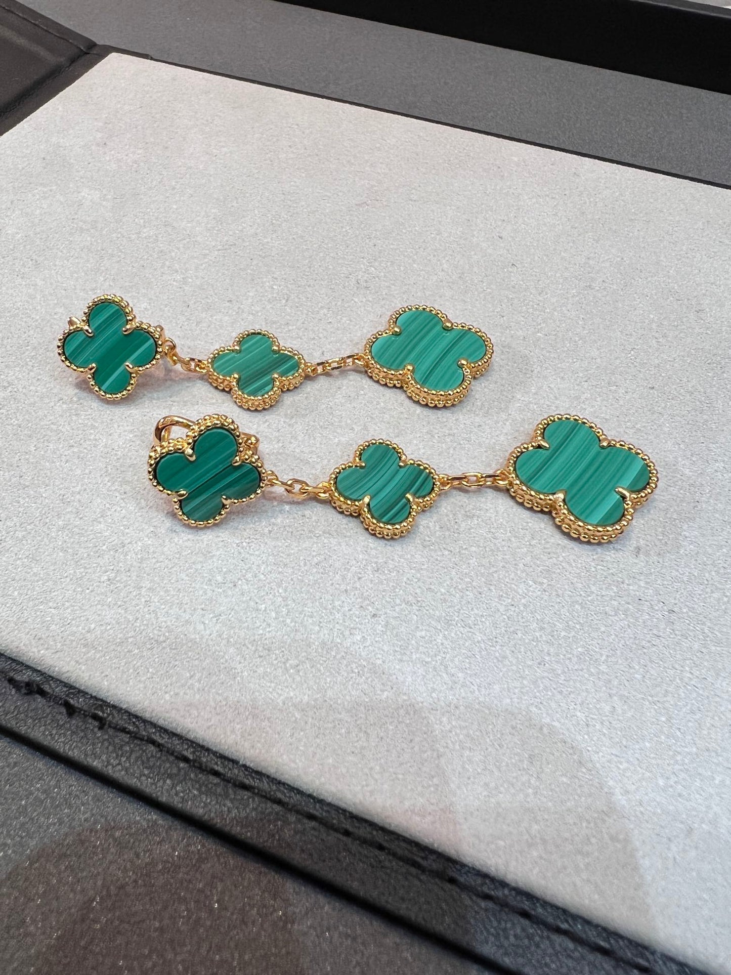 [Eternal Jewelry]CLOVER MALACHITE 3 MOTIFS GOLD
