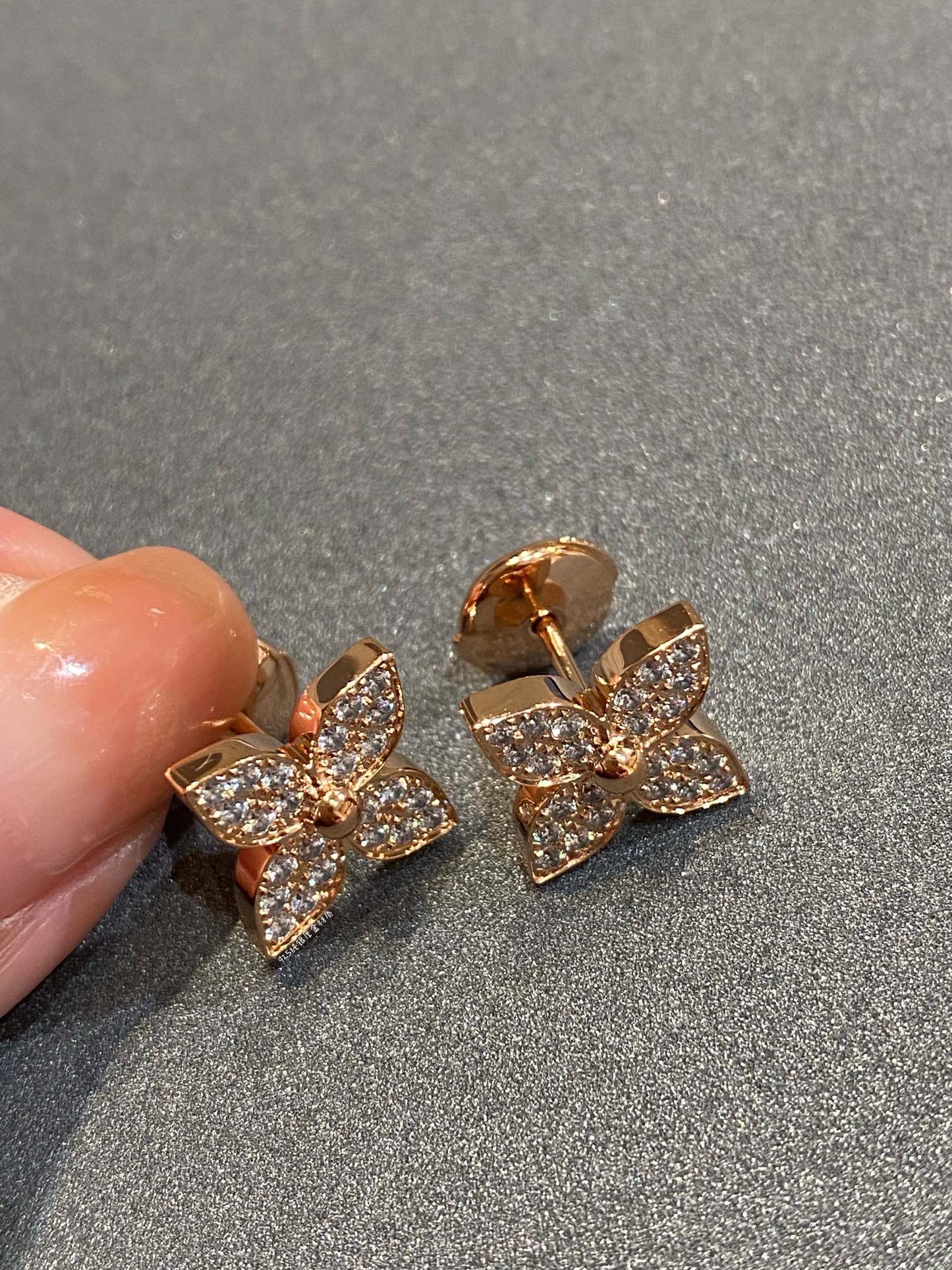 [Eternal Jewelry]STAR DIAMOND EARRINGS