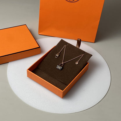 [Eternal Jewelry]CONSTANCE BLACK PEDANT PINK GOLD NECKLACE