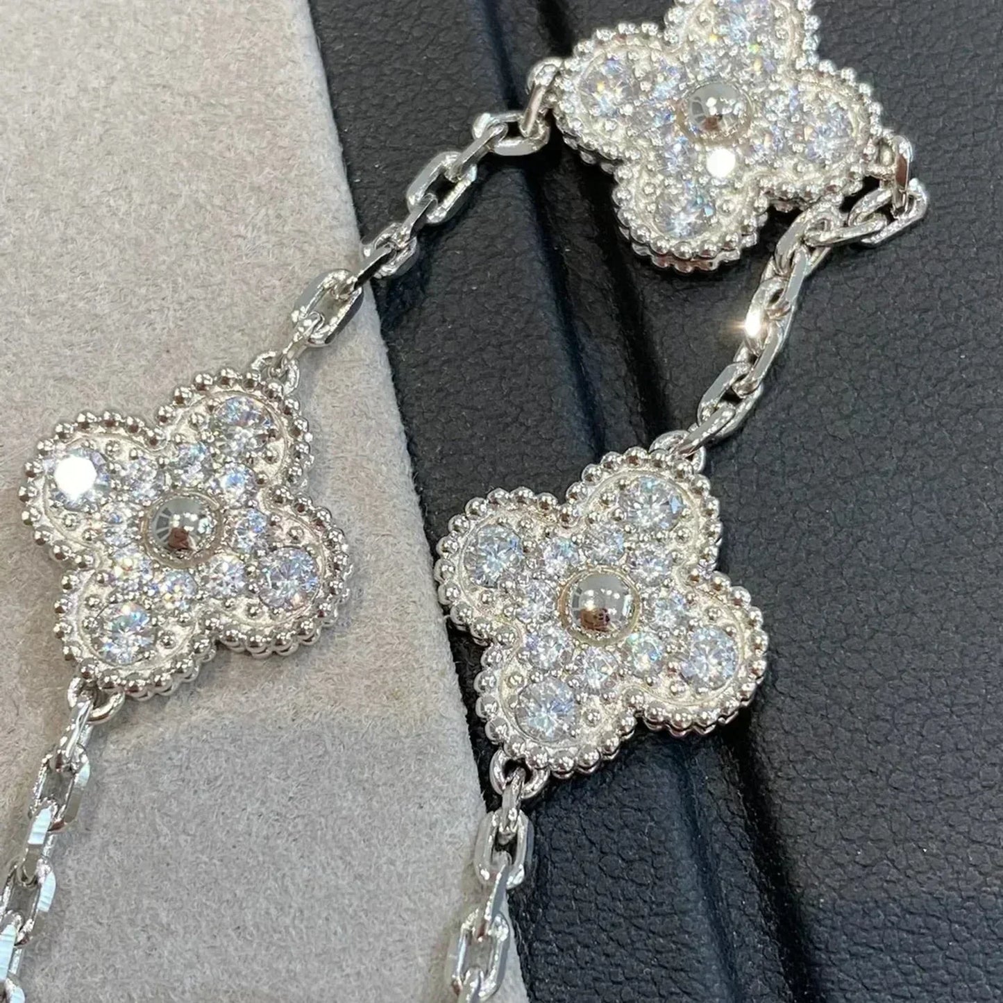 [Eternal Jewelry]CLOVER 5 MOTIFS  DIAMOND BRACELET SILVER