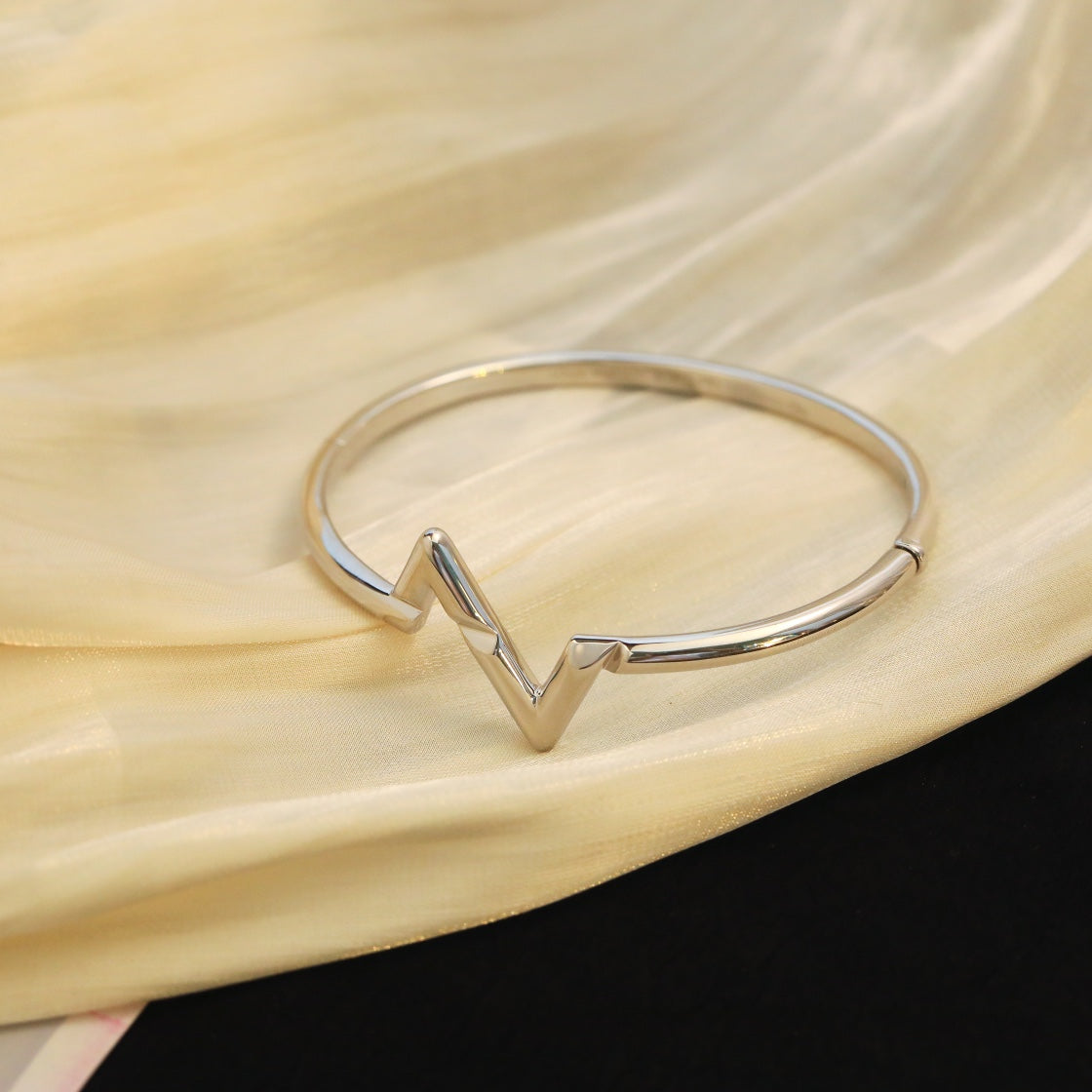 [Eternal Jewelry]VOLTE UPSITE DOWN BRACELET