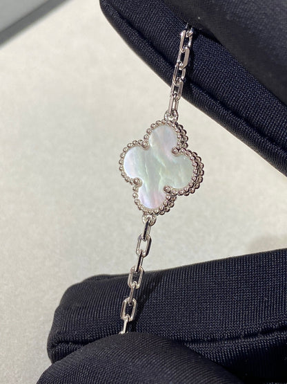 [Eternal Jewelry]CLOVER SILVER MOP 5 MOTIF BRACELET