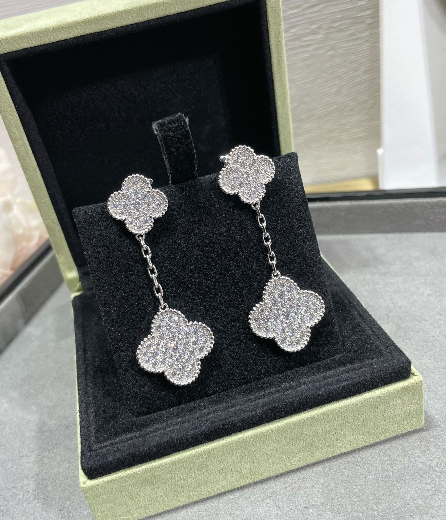 [Eternal Jewelry]CLOVER 2 MOTIFS DIAMOND PAVED SILVER EARRINGS