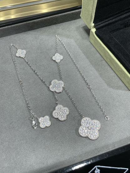 [Eternal Jewelry]CLOVER 6 MOTIF DIAMOND PAVED NECKLACE