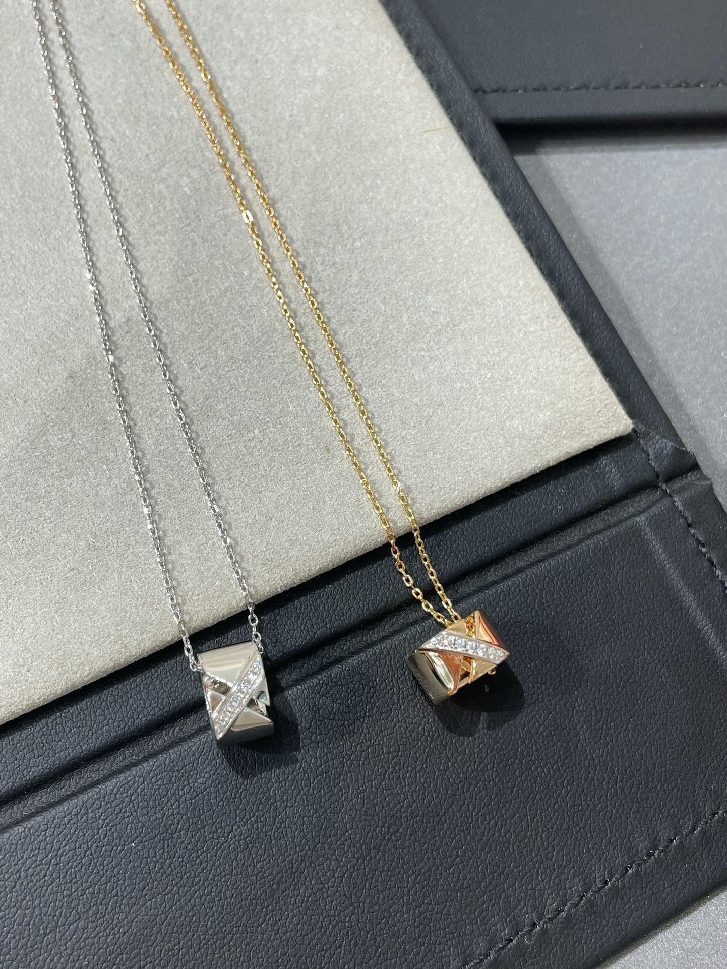 [Eternal Jewelry]LIENS EVIDENCE DIAMOND NECKLACE