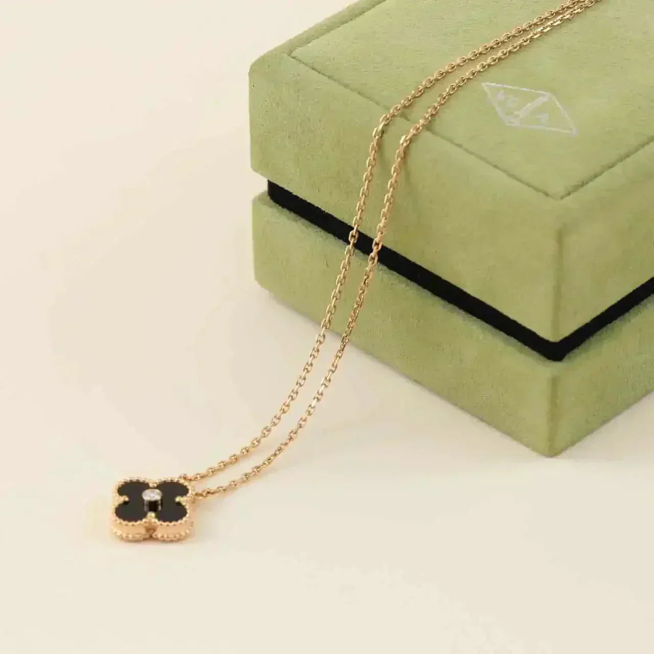 [Eternal Jewelry]CLOVER 15MM DIAMOND ONYX NECKLACE