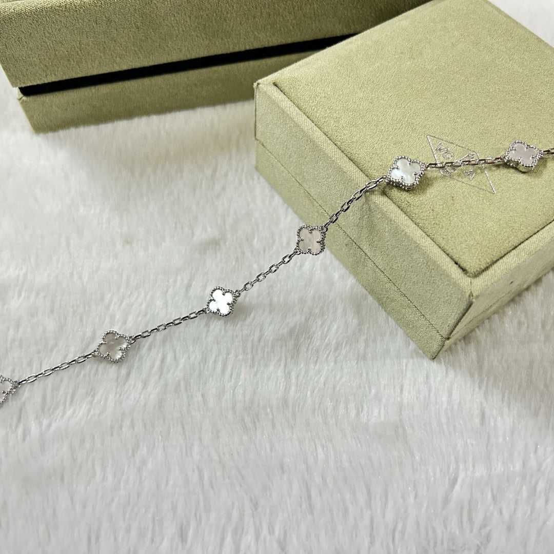 [Eternal Jewelry]CLOVER 6 MOTIF WHITE MOP BRACELET