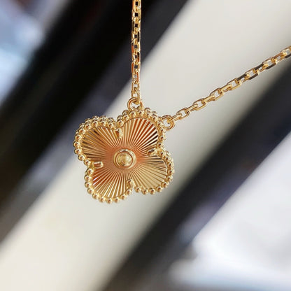 [Eternal Jewelry]CLOVER 15MM LASER NECKLACE