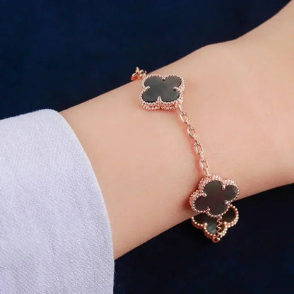 [Eternal Jewelry]CLOVER 5 MOTIF GRAY MOP  BRACELET